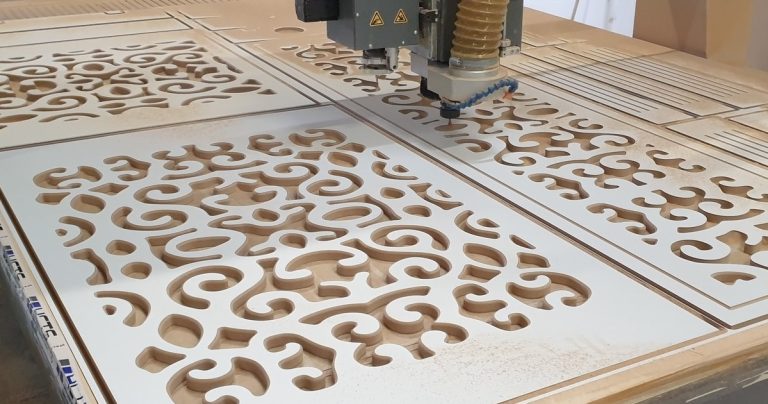 Panel ażurowy frezowany CNC – realizacja dla Vittoria Estetic, 4CTS